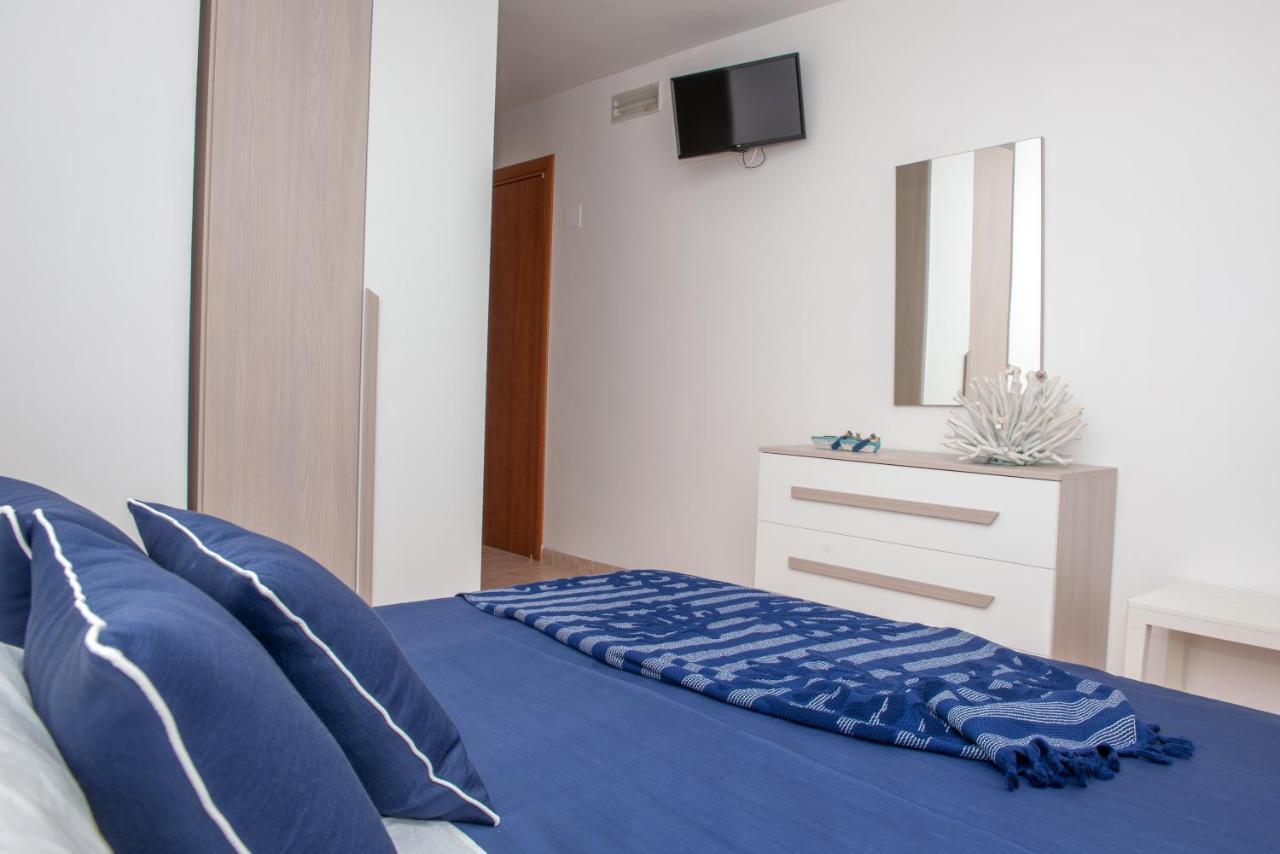 Al Faro Guest House 비에스테 외부 사진